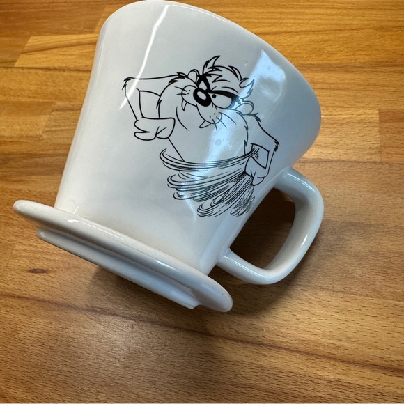 Rae Dunn tazmanian looney tunes coffee drip pour over - Picture 3 of 6